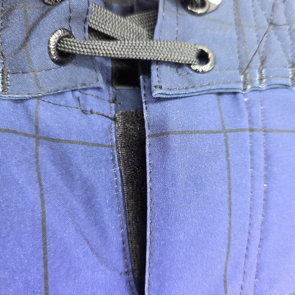 Hang Ten Gradient Grid Pattern Board Shorts 30. - Picture 5 of 7